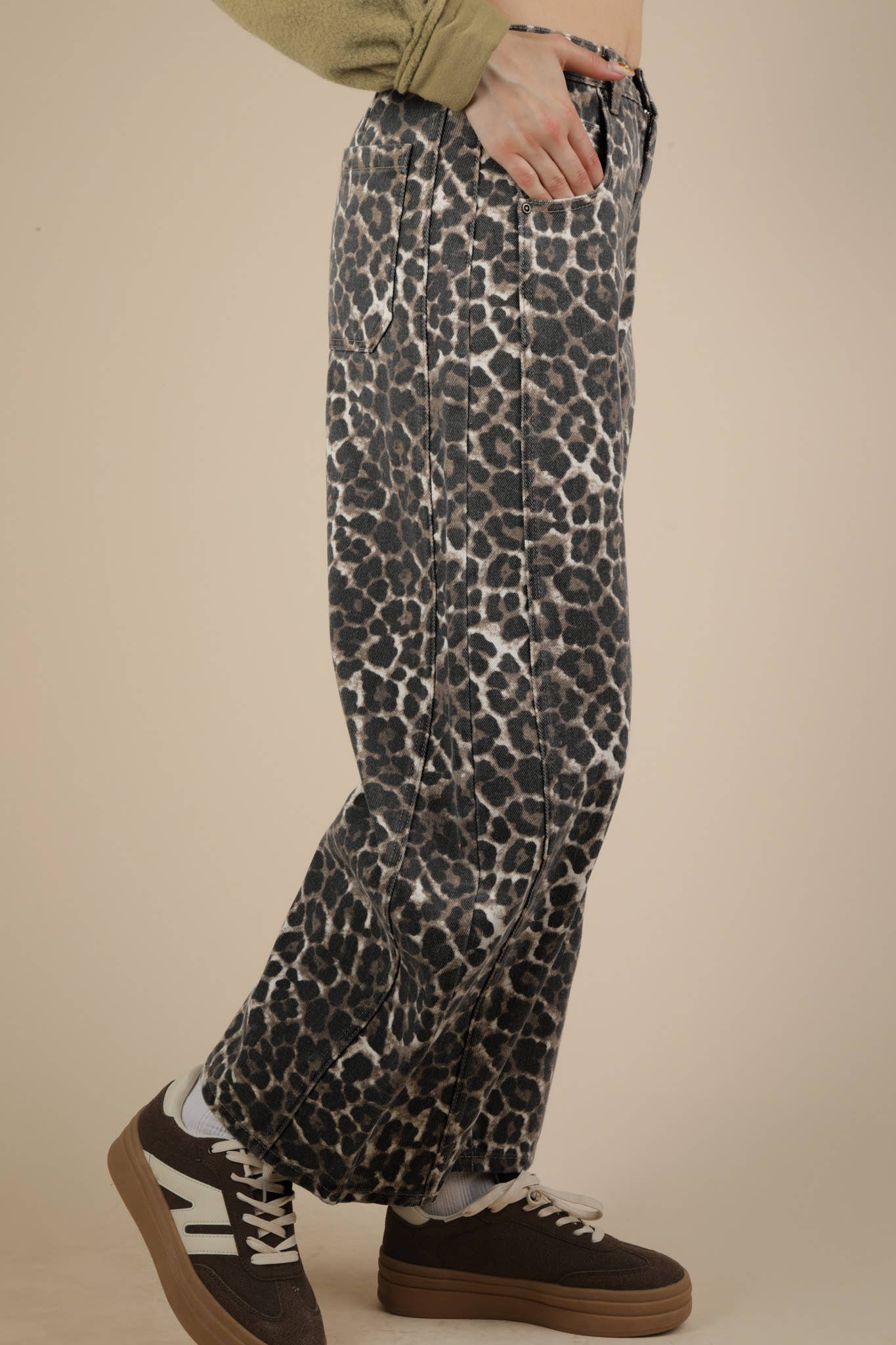 Mocha Leopard Printed Barrel Pants