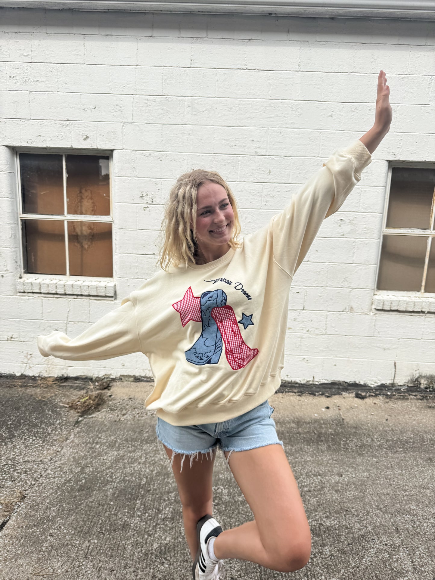 American Dream Graphic Sweatshirt